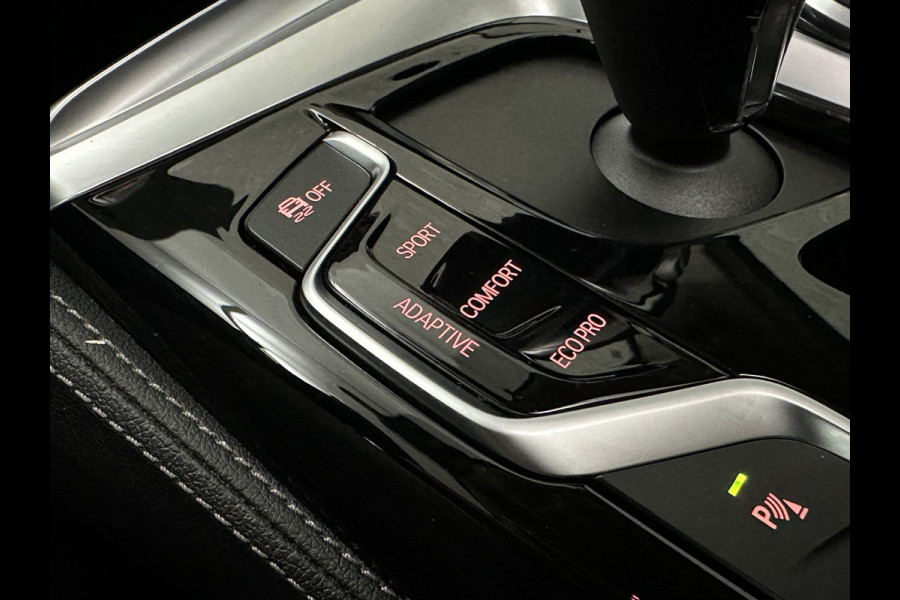 BMW 5 Serie 530d xDrive | Dealer Onderhouden | ACC | 360 Camera | Schuifdak | Comfortstoelen | Head-Up | Achterasbesturing | Leder | Keyless-Entry | Memory | Stoelverwarming V+A | LED | Stuurverwarming | Draadloos Laden | Dodehoek | BTW |