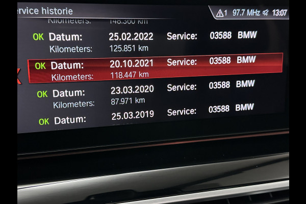 BMW 5 Serie 530d xDrive | Dealer Onderhouden | ACC | 360 Camera | Schuifdak | Comfortstoelen | Head-Up | Achterasbesturing | Leder | Keyless-Entry | Memory | Stoelverwarming V+A | LED | Stuurverwarming | Draadloos Laden | Dodehoek | BTW |