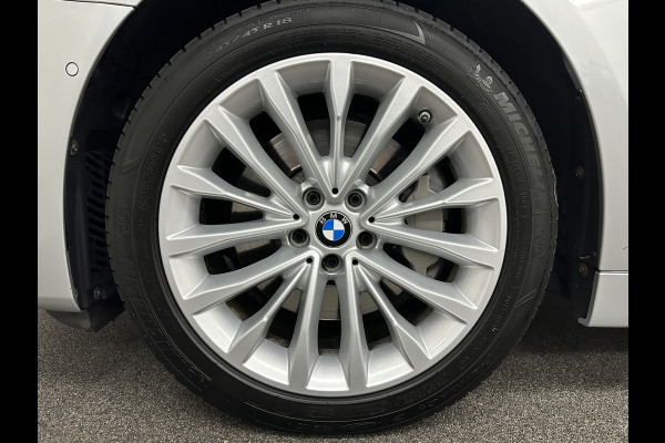 BMW 5 Serie 530d xDrive | Dealer Onderhouden | ACC | 360 Camera | Schuifdak | Comfortstoelen | Head-Up | Achterasbesturing | Leder | Keyless-Entry | Memory | Stoelverwarming V+A | LED | Stuurverwarming | Draadloos Laden | Dodehoek | BTW |