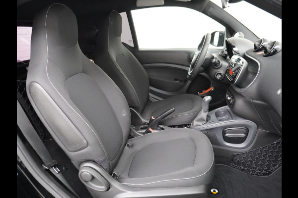 Smart Fortwo 1.0I 71PK Passion Ecc Cruise Control Bluetooth Lmv Mistlampen Regen-Lichtsensor Led  Cool & Audio pakket Pakket sport Euro 6 Origineel Nederlandse Auto Smart Fortwo 1.0I 71PK Passion Ecc Cruise Control Bluetooth Lmv Mistlampen Regen-Lichtsensor Led  Cool & Audio pakket Pakket sport Euro 6 Origineel Nederlandse Auto