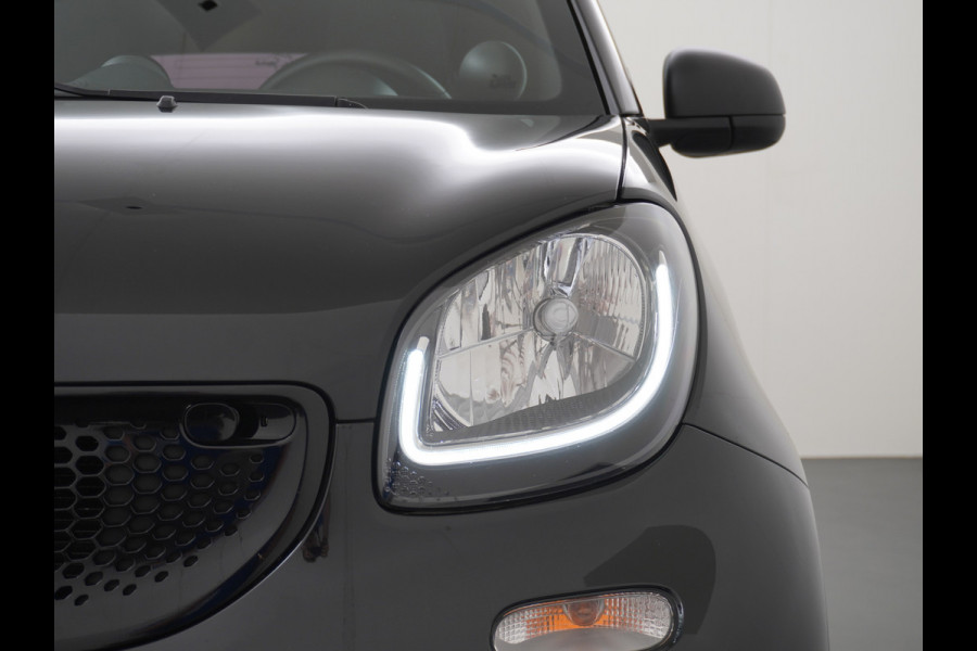 Smart Fortwo 1.0I 71PK Passion Ecc Cruise Control Bluetooth Lmv Mistlampen Regen-Lichtsensor Led  Cool & Audio pakket Pakket sport Euro 6 Origineel Nederlandse Auto Smart Fortwo 1.0I 71PK Passion Ecc Cruise Control Bluetooth Lmv Mistlampen Regen-Lichtsensor Led  Cool & Audio pakket Pakket sport Euro 6 Origineel Nederlandse Auto
