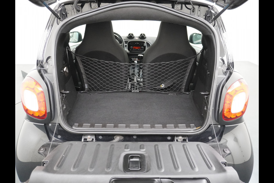 Smart Fortwo 1.0I 71PK Passion Ecc Cruise Control Bluetooth Lmv Mistlampen Regen-Lichtsensor Led  Cool & Audio pakket Pakket sport Euro 6 Origineel Nederlandse Auto Smart Fortwo 1.0I 71PK Passion Ecc Cruise Control Bluetooth Lmv Mistlampen Regen-Lichtsensor Led  Cool & Audio pakket Pakket sport Euro 6 Origineel Nederlandse Auto