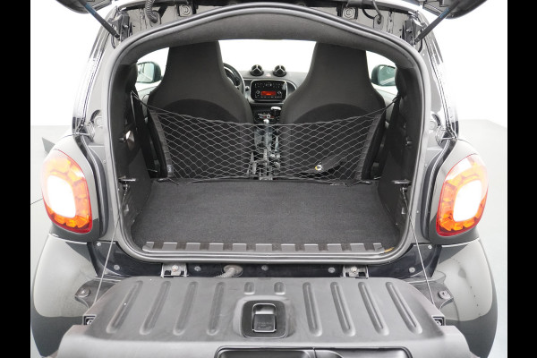 Smart Fortwo 1.0I 71PK Passion Ecc Cruise Control Bluetooth Lmv Mistlampen Regen-Lichtsensor Led  Cool & Audio pakket Pakket sport Euro 6 Origineel Nederlandse Auto Smart Fortwo 1.0I 71PK Passion Ecc Cruise Control Bluetooth Lmv Mistlampen Regen-Lichtsensor Led  Cool & Audio pakket Pakket sport Euro 6 Origineel Nederlandse Auto
