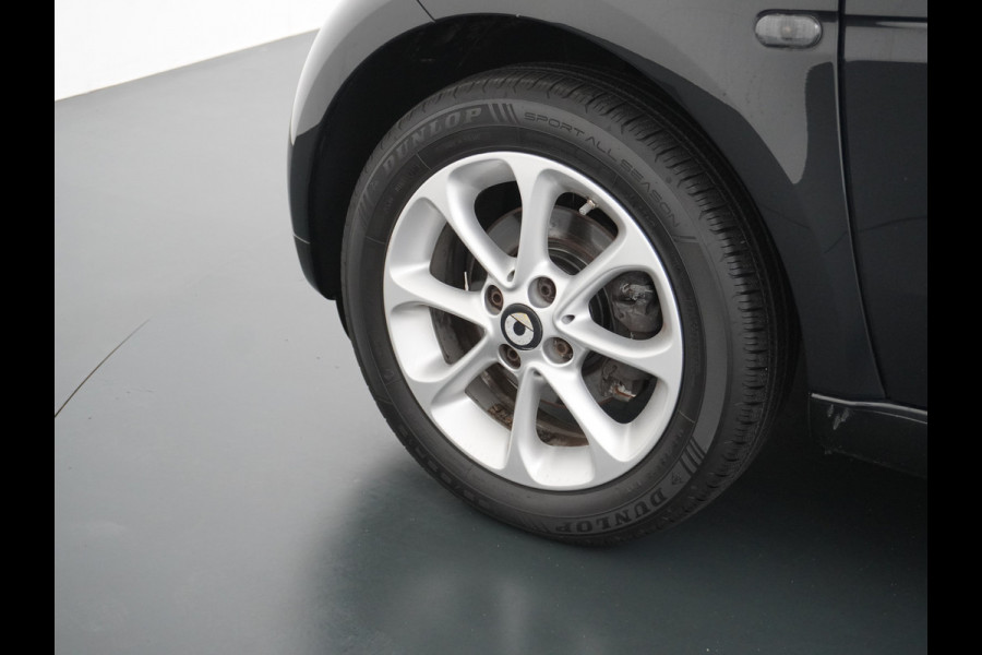 Smart Fortwo 1.0I 71PK Passion Ecc Cruise Control Bluetooth Lmv Mistlampen Regen-Lichtsensor Led  Cool & Audio pakket Pakket sport Euro 6 Origineel Nederlandse Auto Smart Fortwo 1.0I 71PK Passion Ecc Cruise Control Bluetooth Lmv Mistlampen Regen-Lichtsensor Led  Cool & Audio pakket Pakket sport Euro 6 Origineel Nederlandse Auto