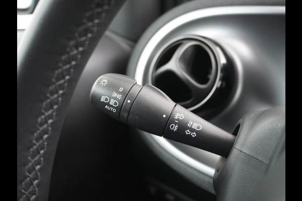 Smart Fortwo 1.0I 71PK Passion Ecc Cruise Control Bluetooth Lmv Mistlampen Regen-Lichtsensor Led  Cool & Audio pakket Pakket sport Euro 6 Origineel Nederlandse Auto Smart Fortwo 1.0I 71PK Passion Ecc Cruise Control Bluetooth Lmv Mistlampen Regen-Lichtsensor Led  Cool & Audio pakket Pakket sport Euro 6 Origineel Nederlandse Auto