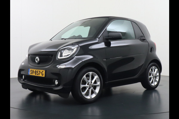 Smart Fortwo 1.0I 71PK Passion Ecc Cruise Control Bluetooth Lmv Mistlampen Regen-Lichtsensor Led  Cool & Audio pakket Pakket sport Euro 6 Origineel Nederlandse Auto Smart Fortwo 1.0I 71PK Passion Ecc Cruise Control Bluetooth Lmv Mistlampen Regen-Lichtsensor Led  Cool & Audio pakket Pakket sport Euro 6 Origineel Nederlandse Auto