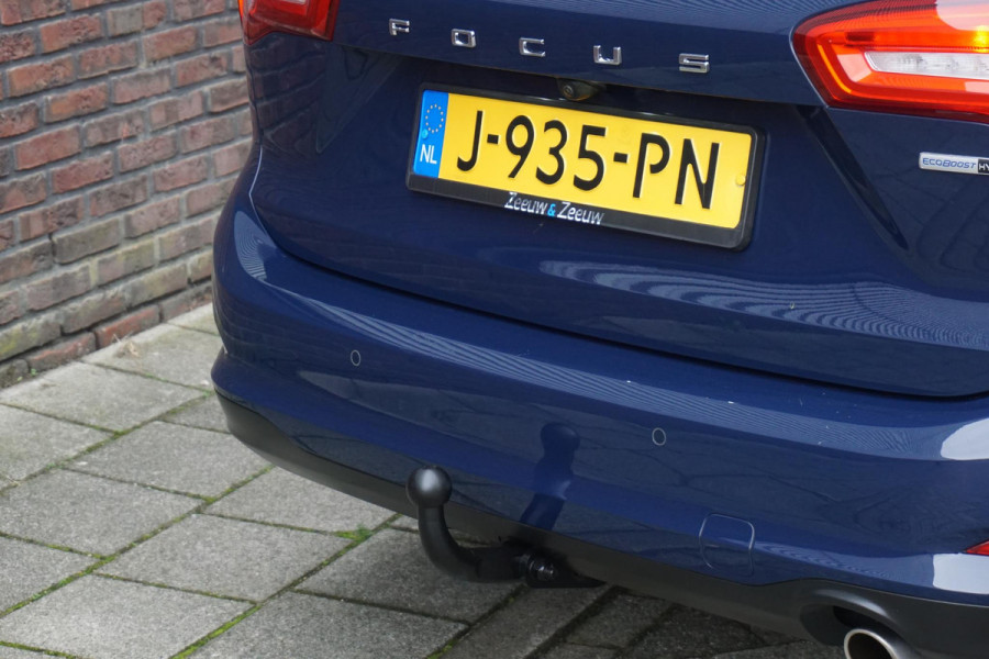 Ford FOCUS Wagon 1.0 EcoB. 125PK Hybrid Business|Trekhaak|Camera| Privacy-glas. Ford FOCUS Wagon 1.0 EcoB. 125PK Hybrid Business|Trekhaak|Camera| Privacy-glas.