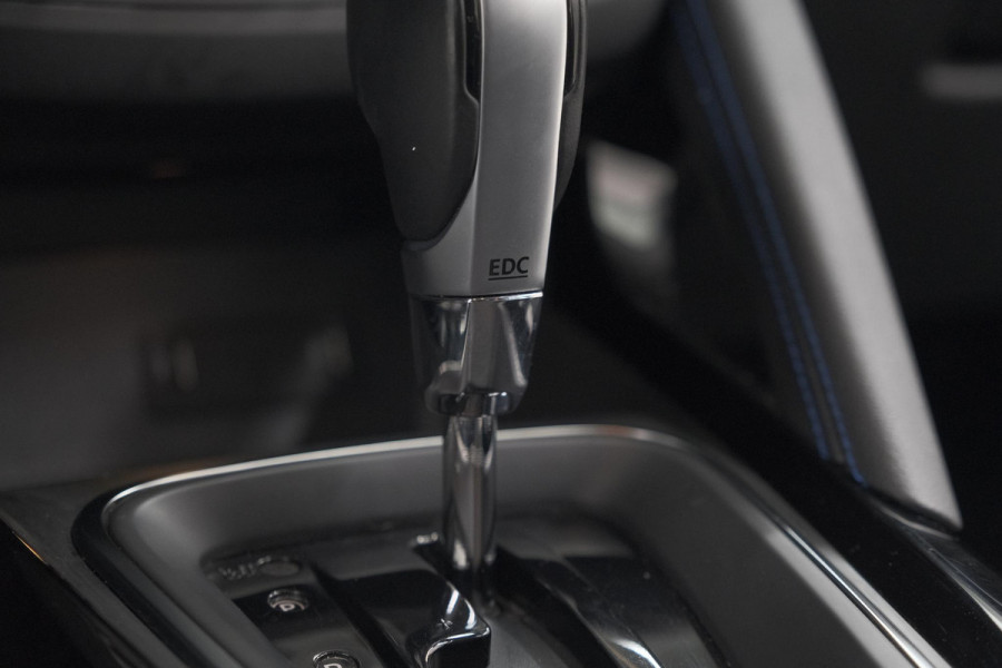 Renault Kadjar TCe 140 EDC Limited | Camera | Dodehoekdetectie | Apple Carplay | Stoelverwarming Renault Kadjar TCe 140 EDC Limited | Camera | Dodehoekdetectie | Apple Carplay | Stoelverwarming