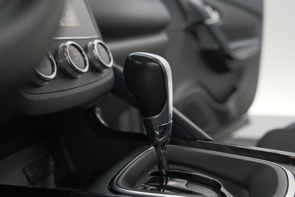 Renault Kadjar TCe 140 EDC Limited | Camera | Dodehoekdetectie | Apple Carplay | Stoelverwarming Renault Kadjar TCe 140 EDC Limited | Camera | Dodehoekdetectie | Apple Carplay | Stoelverwarming