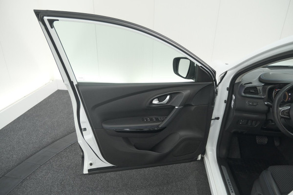 Renault Kadjar TCe 140 EDC Limited | Camera | Dodehoekdetectie | Apple Carplay | Stoelverwarming Renault Kadjar TCe 140 EDC Limited | Camera | Dodehoekdetectie | Apple Carplay | Stoelverwarming