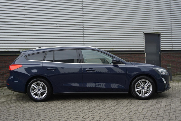 Ford FOCUS Wagon 1.0 EcoB. 125PK Hybrid Business|Trekhaak|Camera| Privacy-glas. Ford FOCUS Wagon 1.0 EcoB. 125PK Hybrid Business|Trekhaak|Camera| Privacy-glas.