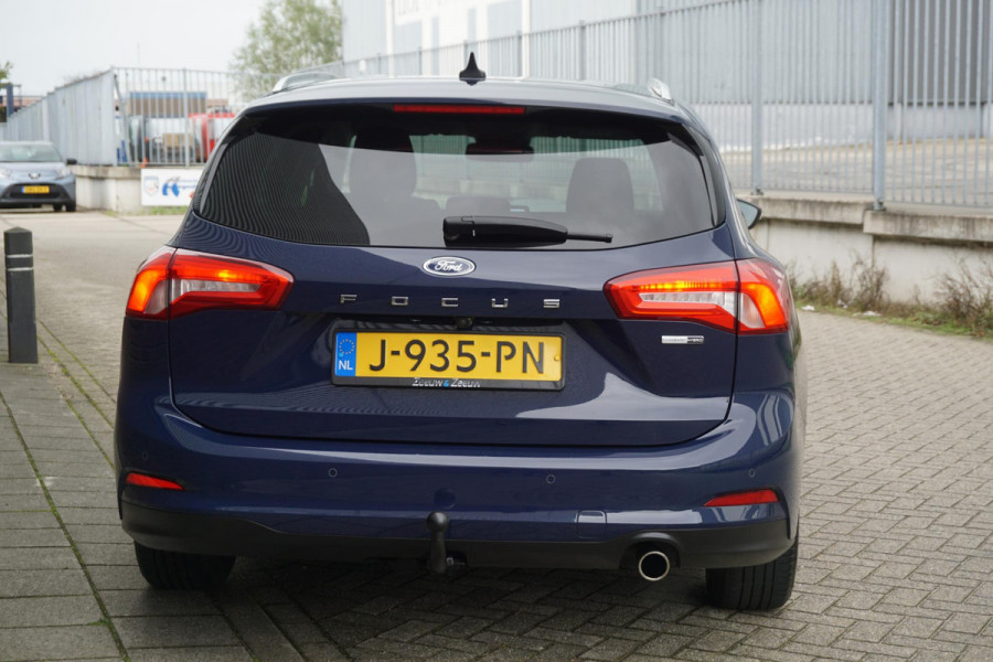 Ford FOCUS Wagon 1.0 EcoB. 125PK Hybrid Business|Trekhaak|Camera| Privacy-glas. Ford FOCUS Wagon 1.0 EcoB. 125PK Hybrid Business|Trekhaak|Camera| Privacy-glas.