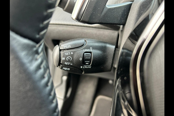 Peugeot 208 1.2 PureTech Allure | AUTOMAAT | APPLE CARPLAY/ANDROID AUTO | BLUETOOTH | CC | PDC | GARANTIE | APK T/M 25-11-2027