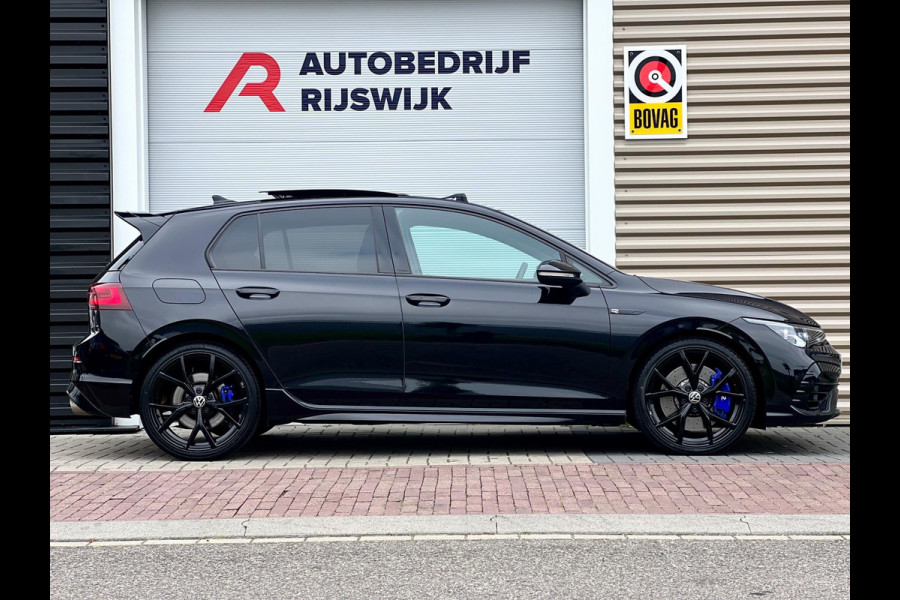 Volkswagen Golf 2.0 TSI R 4Motion Akra/Memory/Pano/H&K/Camera Volkswagen Golf 2.0 TSI R 4Motion Akra/Memory/Pano/H&K/Camera