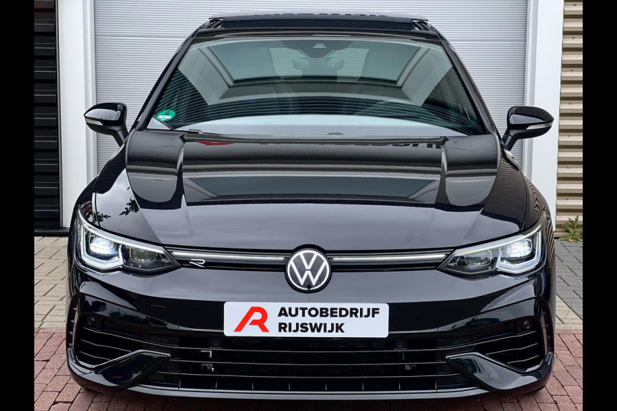 Volkswagen Golf 2.0 TSI R 4Motion Akra/Memory/Pano/H&K/Camera Volkswagen Golf 2.0 TSI R 4Motion Akra/Memory/Pano/H&K/Camera