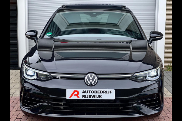 Volkswagen Golf 2.0 TSI R 4Motion Akra/Memory/Pano/H&K/Camera Volkswagen Golf 2.0 TSI R 4Motion Akra/Memory/Pano/H&K/Camera