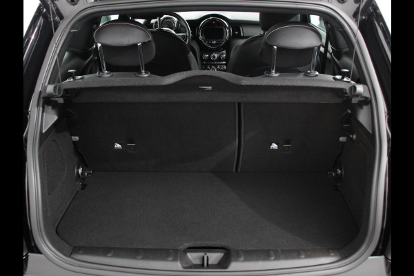 MINI Mini 1.5 One Automaat Blackyard | Parkeer sensoren | Airco | Verwarmbare voorstoelen | Lichtmetalen velgen 16" black