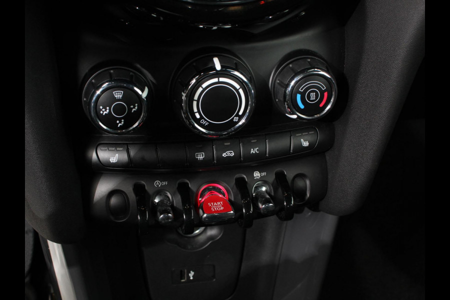 MINI Mini 1.5 One Automaat Blackyard | Parkeer sensoren | Airco | Verwarmbare voorstoelen | Lichtmetalen velgen 16" black