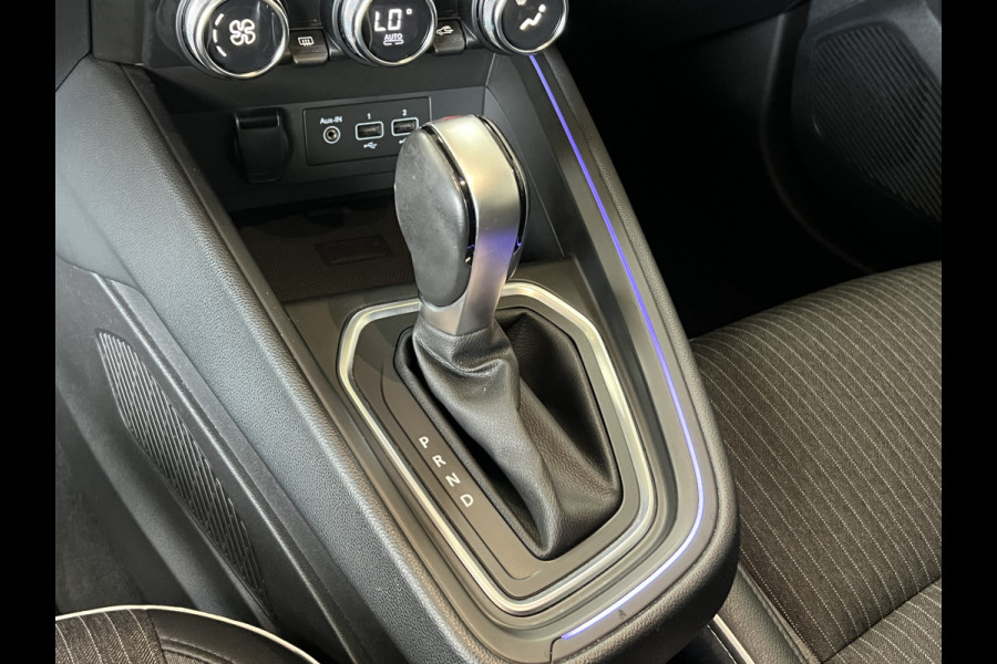 Renault Clio 1.3 TCe 130pk Intens | Groot Navi | 360 Camera | Stoel verwarming | 17 inch | Keurig nette Clio 5 automaat met 130pk!