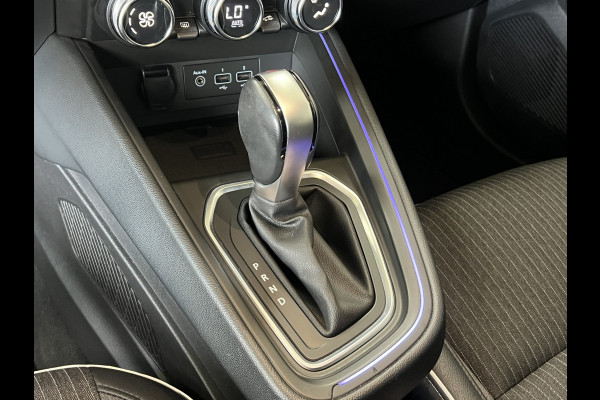 Renault Clio 1.3 TCe 130pk Intens | Groot Navi | 360 Camera | Stoel verwarming | 17 inch | Keurig nette Clio 5 automaat met 130pk!