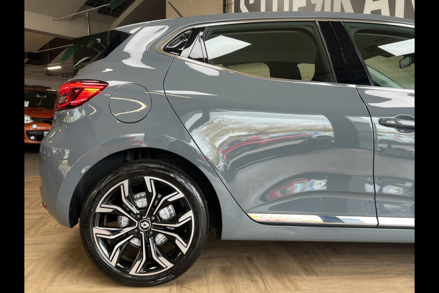 Renault Clio 1.3 TCe 130pk Intens | Groot Navi | 360 Camera | Stoel verwarming | 17 inch | Keurig nette Clio 5 automaat met 130pk!