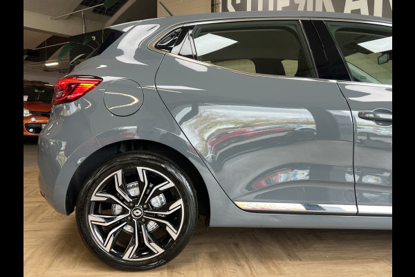 Renault Clio 1.3 TCe 130pk Intens | Groot Navi | 360 Camera | Stoel verwarming | 17 inch | Keurig nette Clio 5 automaat met 130pk!