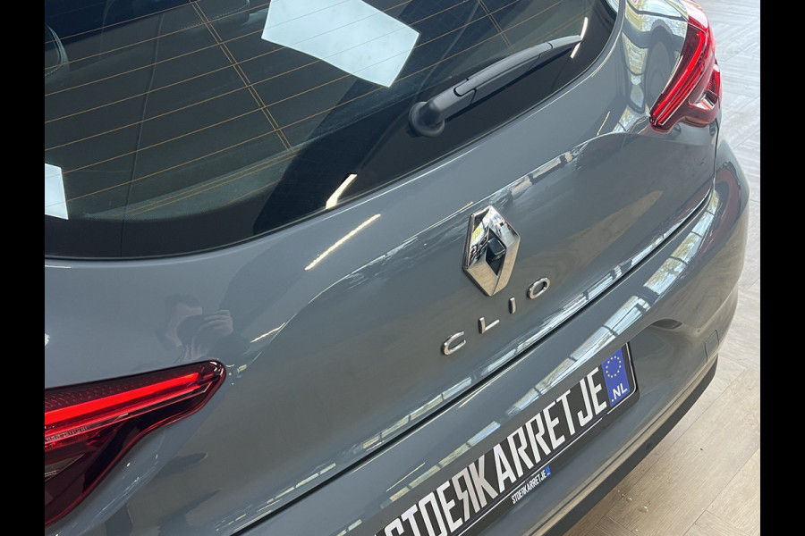 Renault Clio 1.3 TCe 130pk Intens | Groot Navi | 360 Camera | Stoel verwarming | 17 inch | Keurig nette Clio 5 automaat met 130pk!