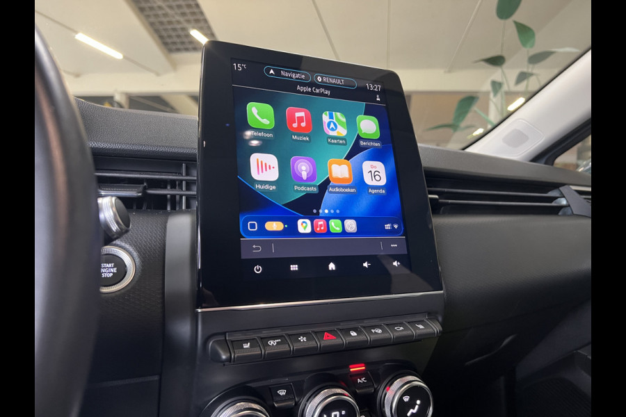 Renault Clio 1.3 TCe 130pk Intens | Groot Navi | 360 Camera | Stoel verwarming | 17 inch | Keurig nette Clio 5 automaat met 130pk!