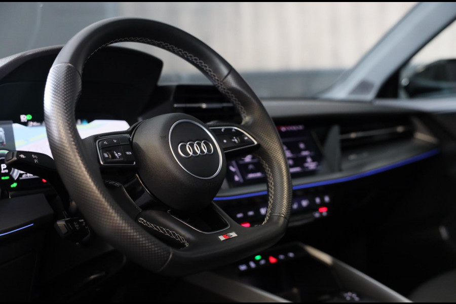 Audi A3 Sportback 45 TFSI e RS3 Look / 245 PK / RS Zetels / B & O / Leder / Lane Assist / Open Pano / Matrix / Virtual Cockpit Audi A3 Sportback 45 TFSI e RS3 Look / 245 PK / RS Zetels / B & O / Leder / Lane Assist / Open Pano / Matrix / Virtual Cockpit