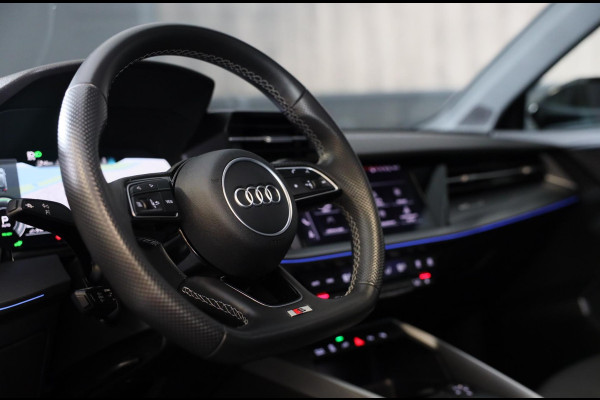 Audi A3 Sportback 45 TFSI e RS3 Look / 245 PK / RS Zetels / B & O / Leder / Lane Assist / Open Pano / Matrix / Virtual Cockpit Audi A3 Sportback 45 TFSI e RS3 Look / 245 PK / RS Zetels / B & O / Leder / Lane Assist / Open Pano / Matrix / Virtual Cockpit