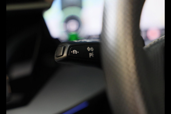 Audi A3 Sportback 45 TFSI e RS3 Look / 245 PK / RS Zetels / B & O / Leder / Lane Assist / Open Pano / Matrix / Virtual Cockpit Audi A3 Sportback 45 TFSI e RS3 Look / 245 PK / RS Zetels / B & O / Leder / Lane Assist / Open Pano / Matrix / Virtual Cockpit