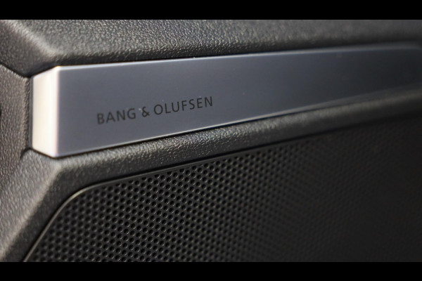 Audi A3 Sportback 45 TFSI e RS3 Look / 245 PK / RS Zetels / B & O / Leder / Lane Assist / Open Pano / Matrix / Virtual Cockpit Audi A3 Sportback 45 TFSI e RS3 Look / 245 PK / RS Zetels / B & O / Leder / Lane Assist / Open Pano / Matrix / Virtual Cockpit