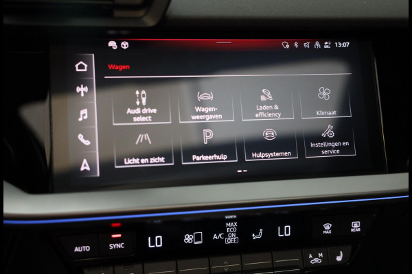 Audi A3 Sportback 45 TFSI e RS3 Look / 245 PK / RS Zetels / B & O / Leder / Lane Assist / Open Pano / Matrix / Virtual Cockpit Audi A3 Sportback 45 TFSI e RS3 Look / 245 PK / RS Zetels / B & O / Leder / Lane Assist / Open Pano / Matrix / Virtual Cockpit