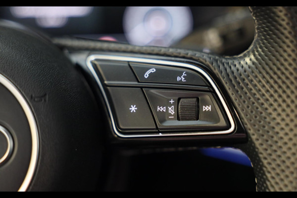 Audi A3 Sportback 45 TFSI e RS3 Look / 245 PK / RS Zetels / B & O / Leder / Lane Assist / Open Pano / Matrix / Virtual Cockpit Audi A3 Sportback 45 TFSI e RS3 Look / 245 PK / RS Zetels / B & O / Leder / Lane Assist / Open Pano / Matrix / Virtual Cockpit