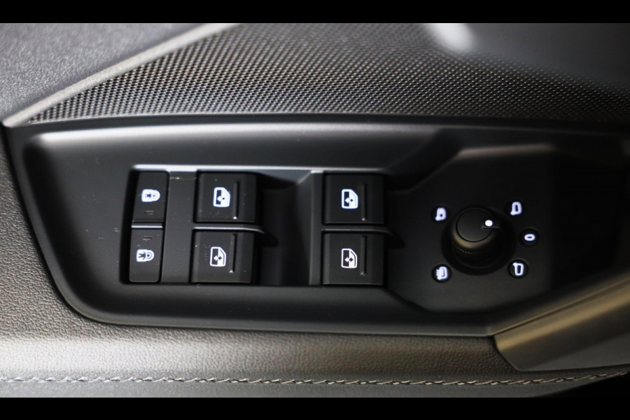 Audi A3 Sportback 45 TFSI e RS3 Look / 245 PK / RS Zetels / B & O / Leder / Lane Assist / Open Pano / Matrix / Virtual Cockpit Audi A3 Sportback 45 TFSI e RS3 Look / 245 PK / RS Zetels / B & O / Leder / Lane Assist / Open Pano / Matrix / Virtual Cockpit