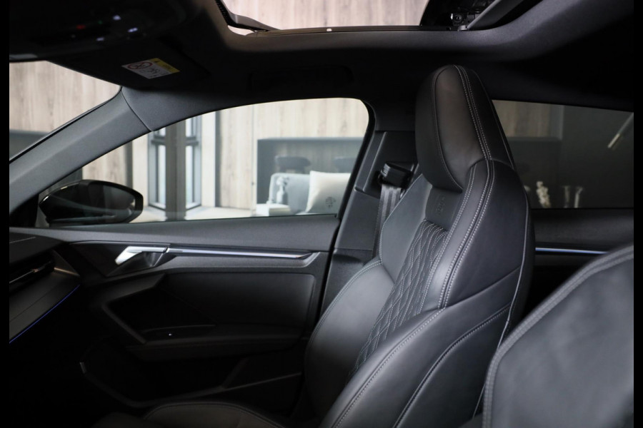 Audi A3 Sportback 45 TFSI e RS3 Look / 245 PK / RS Zetels / B & O / Leder / Lane Assist / Open Pano / Matrix / Virtual Cockpit Audi A3 Sportback 45 TFSI e RS3 Look / 245 PK / RS Zetels / B & O / Leder / Lane Assist / Open Pano / Matrix / Virtual Cockpit