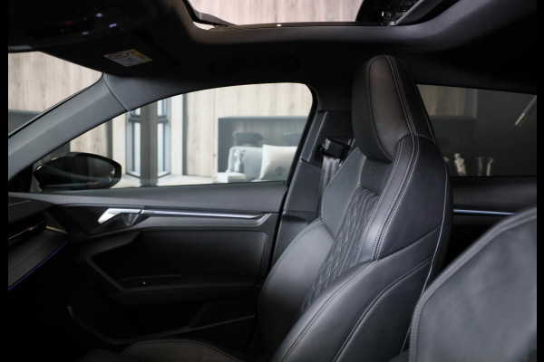 Audi A3 Sportback 45 TFSI e RS3 Look / 245 PK / RS Zetels / B & O / Leder / Lane Assist / Open Pano / Matrix / Virtual Cockpit Audi A3 Sportback 45 TFSI e RS3 Look / 245 PK / RS Zetels / B & O / Leder / Lane Assist / Open Pano / Matrix / Virtual Cockpit