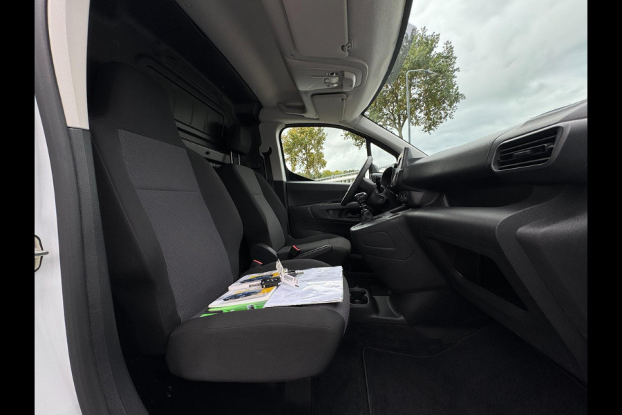 Opel Combo 1.2 PureTech 110 S&S L2 TREKHAAK / BLUETOOTH / LAADVLOER / LAT-OM-LAT / WEINIG KM'S / NL AUTO Opel Combo 1.2 PureTech 110 S&S L2 TREKHAAK / BLUETOOTH / LAADVLOER / LAT-OM-LAT / WEINIG KM'S / NL AUTO