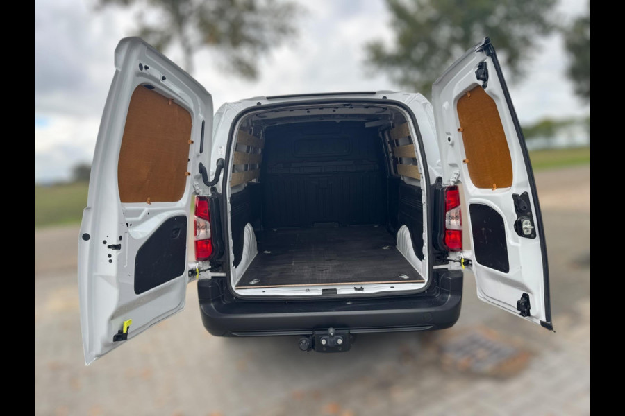 Opel Combo 1.2 PureTech 110 S&S L2 TREKHAAK / BLUETOOTH / LAADVLOER / LAT-OM-LAT / WEINIG KM'S / NL AUTO Opel Combo 1.2 PureTech 110 S&S L2 TREKHAAK / BLUETOOTH / LAADVLOER / LAT-OM-LAT / WEINIG KM'S / NL AUTO