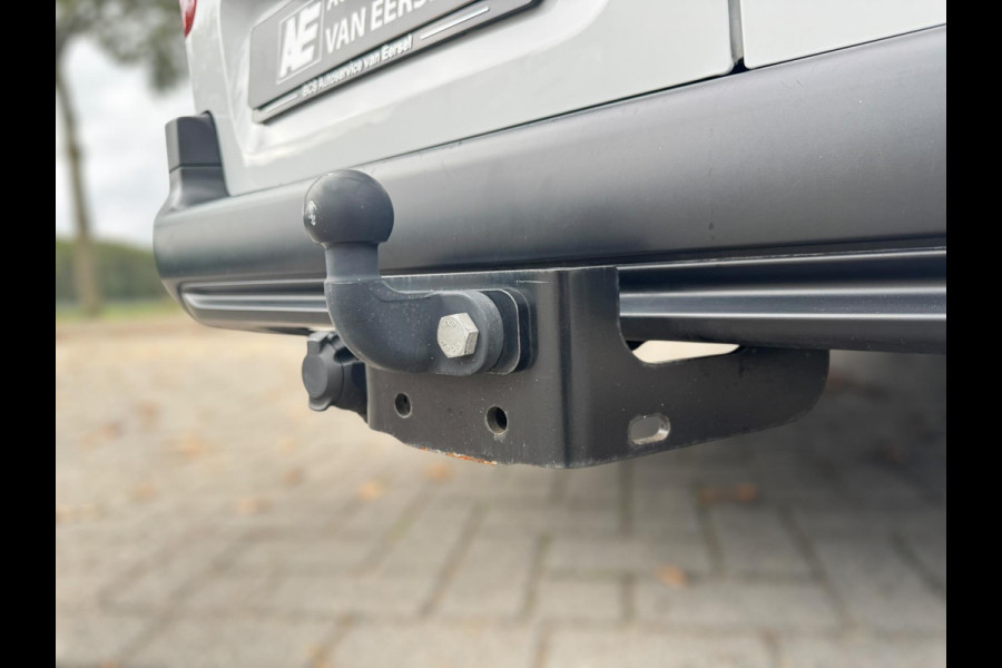 Opel Combo 1.2 PureTech 110 S&S L2 TREKHAAK / BLUETOOTH / LAADVLOER / LAT-OM-LAT / WEINIG KM'S / NL AUTO Opel Combo 1.2 PureTech 110 S&S L2 TREKHAAK / BLUETOOTH / LAADVLOER / LAT-OM-LAT / WEINIG KM'S / NL AUTO