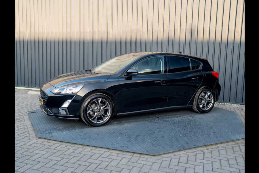 Ford Focus 1.0 EcoBoost Hybrid Trend Edition Business | 17'' | Camera | Navi | Prijs Rijklaar!!