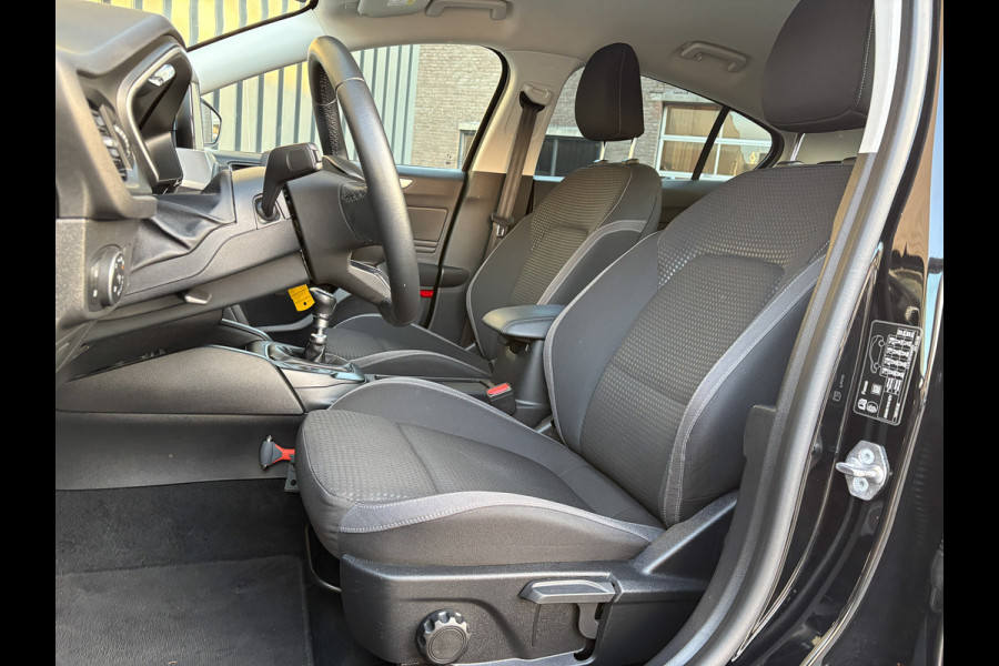 Ford Focus 1.0 EcoBoost Hybrid Trend Edition Business | 17'' | Camera | Navi | Prijs Rijklaar!!