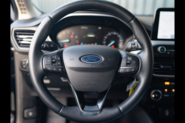 Ford Focus 1.0 EcoBoost Hybrid Trend Edition Business | 17'' | Camera | Navi | Prijs Rijklaar!!