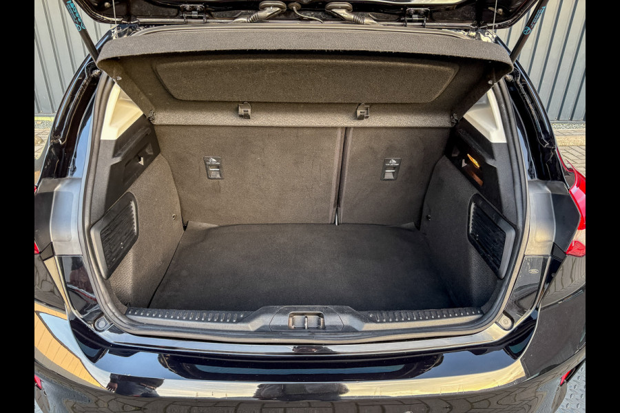 Ford Focus 1.0 EcoBoost Hybrid Trend Edition Business | 17'' | Camera | Navi | Prijs Rijklaar!!