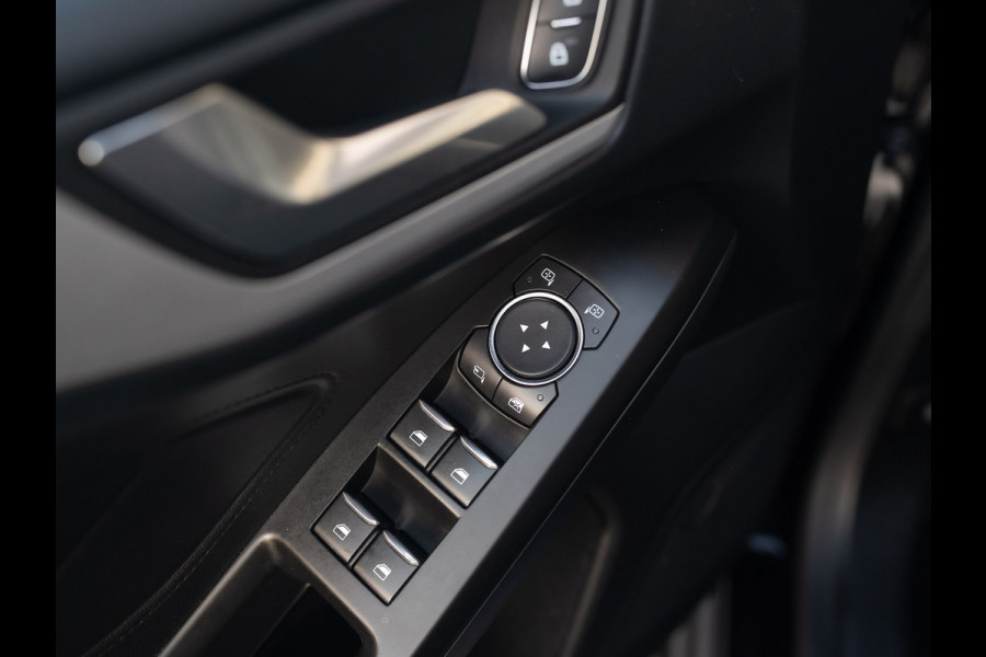 Ford Focus 1.0 EcoBoost Hybrid Trend Edition Business | 17'' | Camera | Navi | Prijs Rijklaar!!