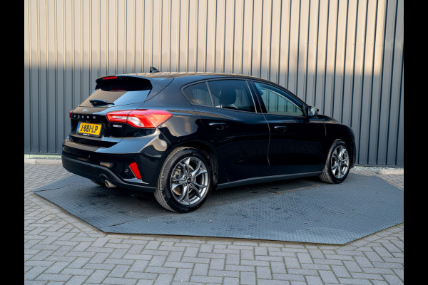 Ford Focus 1.0 EcoBoost Hybrid Trend Edition Business | 17'' | Camera | Navi | Prijs Rijklaar!!