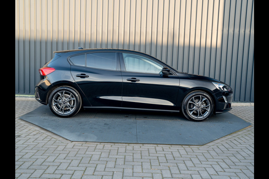 Ford Focus 1.0 EcoBoost Hybrid Trend Edition Business | 17'' | Camera | Navi | Prijs Rijklaar!!
