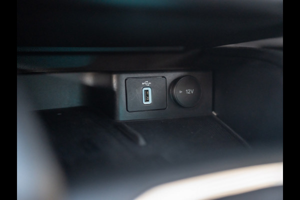 Ford Focus 1.0 EcoBoost Hybrid Trend Edition Business | 17'' | Camera | Navi | Prijs Rijklaar!!