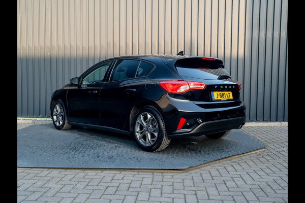 Ford Focus 1.0 EcoBoost Hybrid Trend Edition Business | 17'' | Camera | Navi | Prijs Rijklaar!!