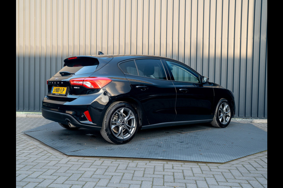 Ford Focus 1.0 EcoBoost Hybrid Trend Edition Business | 17'' | Camera | Navi | Prijs Rijklaar!!